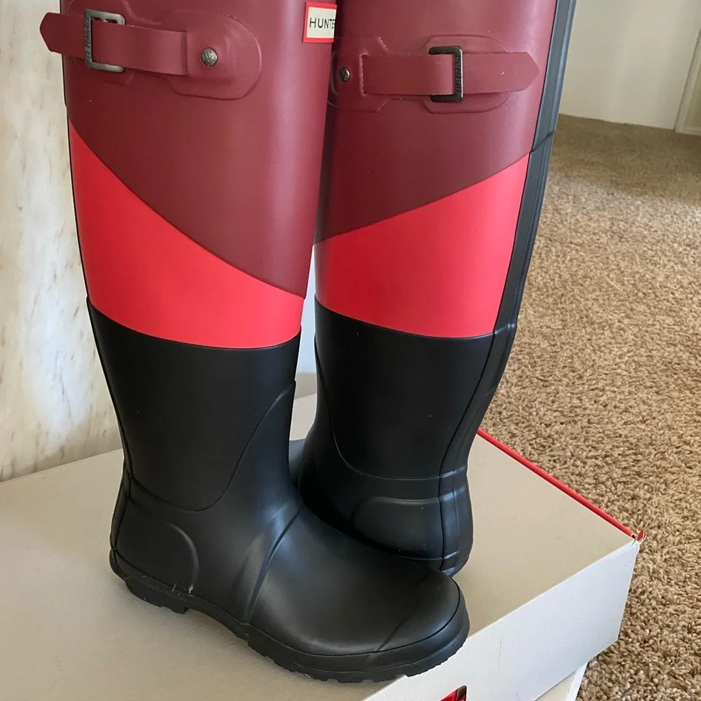 Hunter Asymmetric Colorblock Welly Boot LIKE NEW - Picture 2 of 10